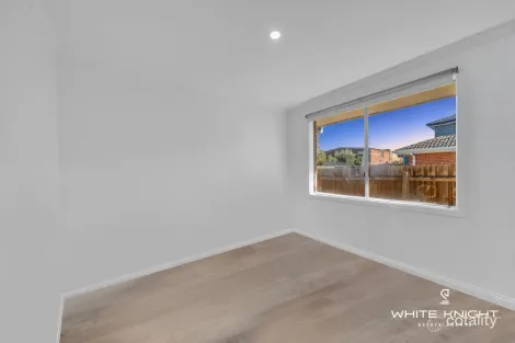 Property photo of 34 Chris Court Hillside VIC 3037