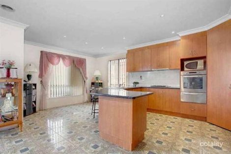 Property photo of 8 Malabar Street Roxburgh Park VIC 3064