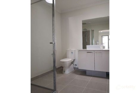 Property photo of 81 Karawarra Circuit Cranbourne North VIC 3977