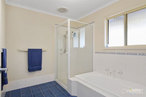 7 Trengove Dr, Point Turton, SA 5575