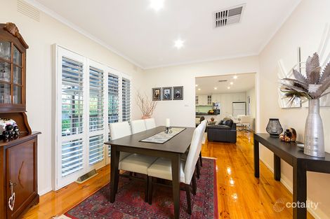 Property photo of 31 Mannering Drive Glen Waverley VIC 3150