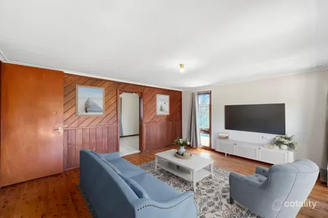 Property photo of 6 Mianga Crescent Unanderra NSW 2526