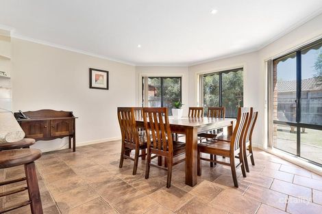 Property photo of 2 Collina Mews Skye VIC 3977