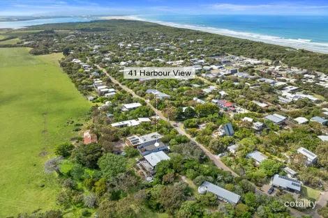 Property photo of 41 Harbour View Sandy Point VIC 3959
