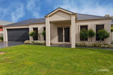 15 Parkside Bvd, Strathdale, VIC 3550