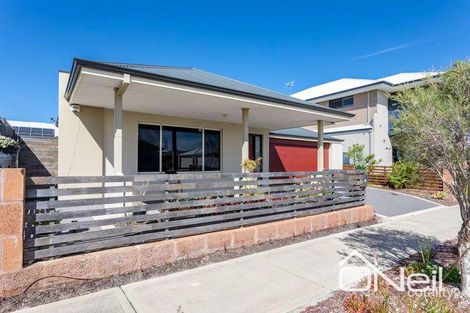Property photo of 10 Dorney Esplanade Champion Lakes WA 6111