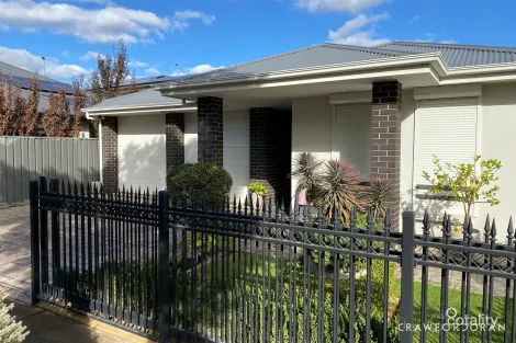 Property photo of 1 Grace Crescent St Clair SA 5011