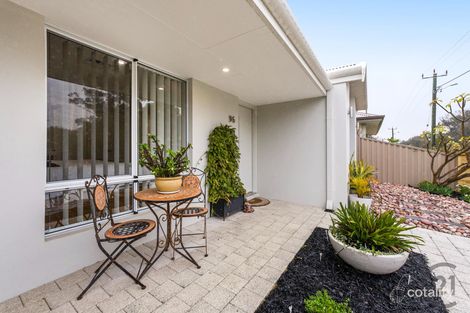 Property photo of 96 Murray River Drive South Yunderup WA 6208