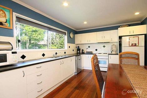 Property photo of 31 Pylara Crescent Ferny Hills QLD 4055