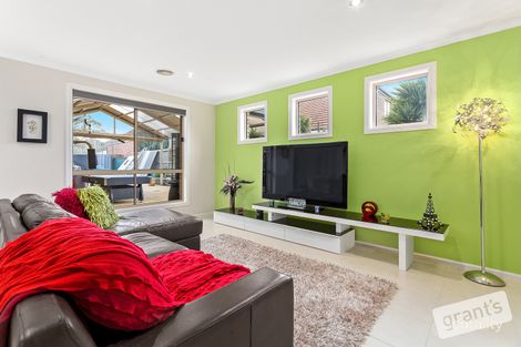 Property photo of 16 Lemon Tree Lane Narre Warren North VIC 3804