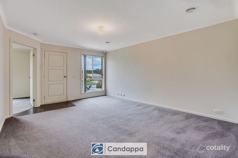 Property photo of 7 Rowan Walk Drouin VIC 3818
