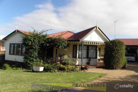 Property photo of 2 Banksia Court Lakes Entrance VIC 3909
