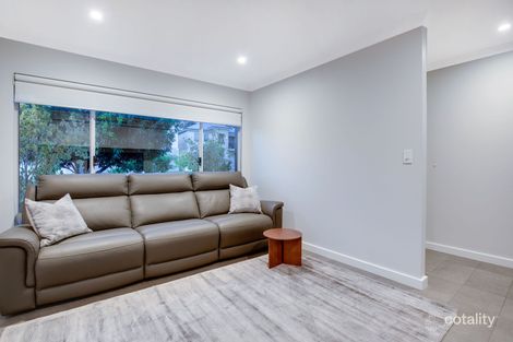 Property photo of 31 Aachen Crescent Gwelup WA 6018