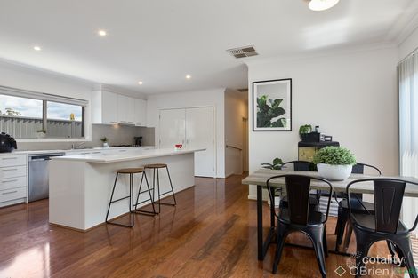 Property photo of 1/275A Princes Way Drouin VIC 3818