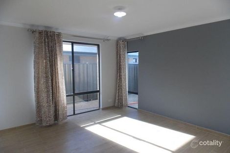 Property photo of 20 Gladalan Way Piara Waters WA 6112