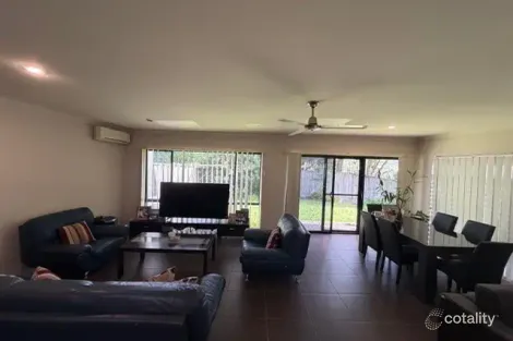Property photo of 1/44 Careel Close Helensvale QLD 4212