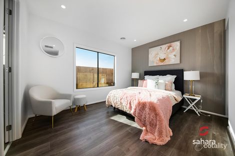 Property photo of 6 Dollarbird Drive Deanside VIC 3336