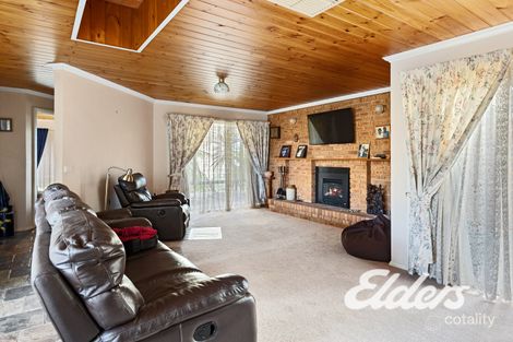 Property photo of 10 Hazelle Court Yarrawonga VIC 3730