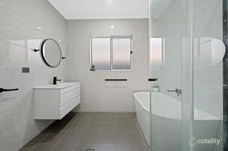 Property photo of 68 Ingall Loop Catherine Field NSW 2557