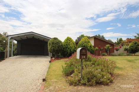 19 Brigalow Ct, Thurgoona, NSW 2640