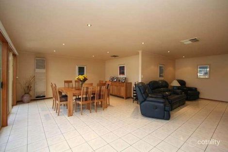 Property photo of 13 Kanowna Street Hallett Cove SA 5158