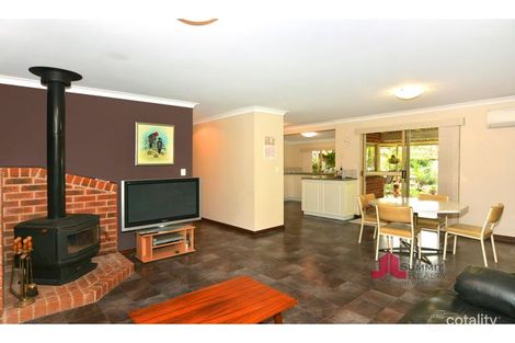 Property photo of 6 Leeward Road Leschenault WA 6233