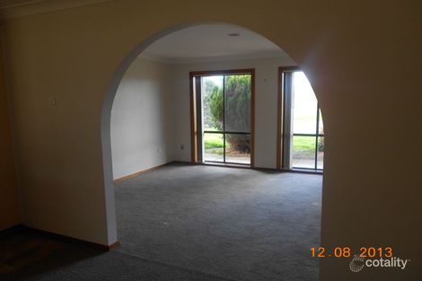 Property photo of 28 Wiradjuri Crescent Wagga Wagga NSW 2650