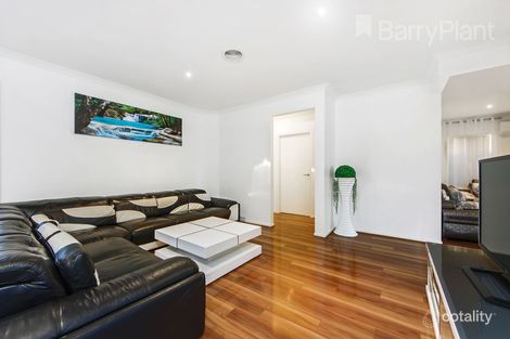 Property photo of 10 Maxwelton Circuit Derrimut VIC 3026