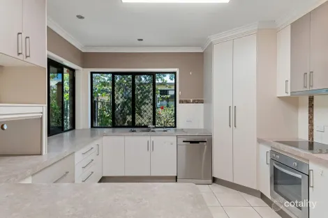 Property photo of 3 Mooney Crescent Emerald QLD 4720