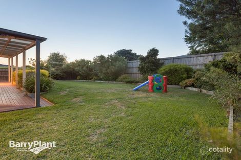 Property photo of 3 Cambridge Court Mornington VIC 3931