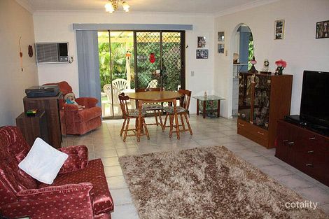 Property photo of 2/81 Treeview Drive Burleigh Waters QLD 4220