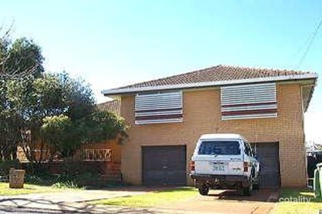 10 Robyn St, Centenary Heights, QLD 4350