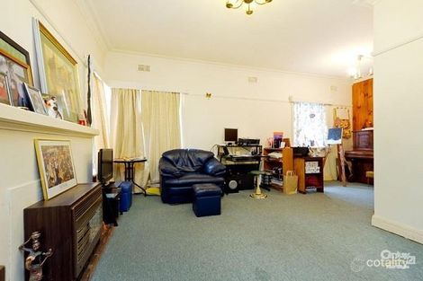 Property photo of 327 East Boundary Road Bentleigh East VIC 3165
