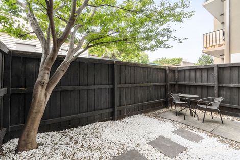 Property photo of 10/11-13 Llaneast Street Armadale VIC 3143