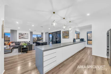 Property photo of 8 Trafford Drive Truganina VIC 3029