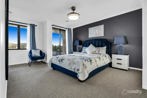 Property photo of 122 Silverwattle Drive Lyndhurst VIC 3975