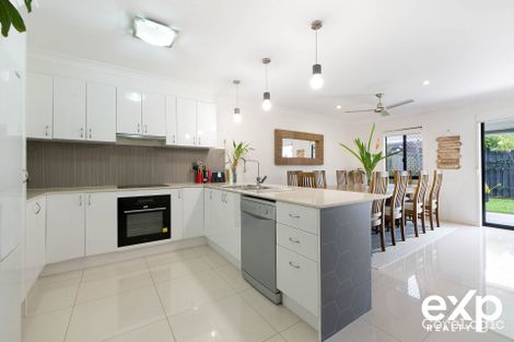 Property photo of 2/23 Narrabeen Street Blacks Beach QLD 4740