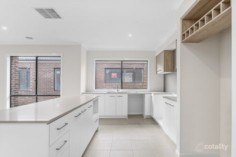 Property photo of 14 Pilatus Crescent Point Cook VIC 3030