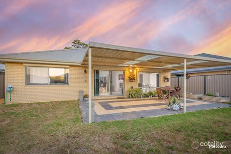 Property photo of 3 Briar Road Whitby WA 6123