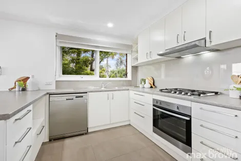 Property photo of 13 Lansell Road Mooroolbark VIC 3138