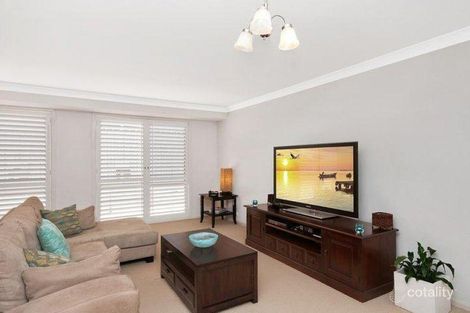 Property photo of 10 Tallowood Circuit Charlestown NSW 2290