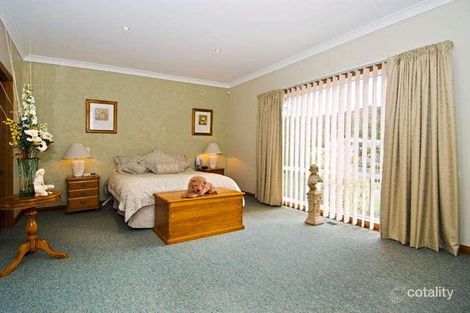 Property photo of 4 Messmate Rise Eltham North VIC 3095