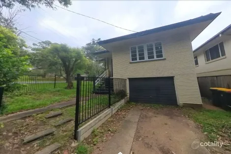 Property photo of 143 Carmody Road St Lucia QLD 4067