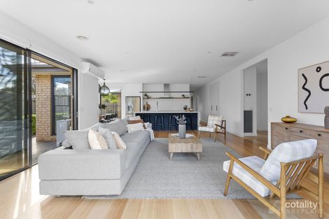 Property photo of 33 Amberley Drive Mount Martha VIC 3934