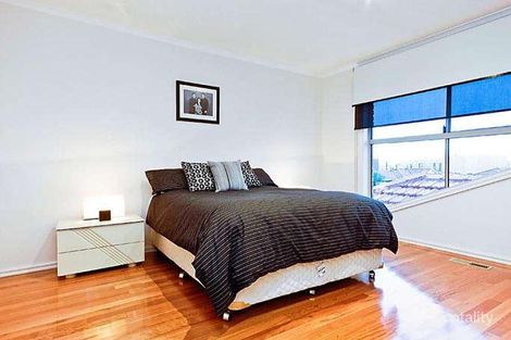 Property photo of 7 Yallop Court Keilor East VIC 3033
