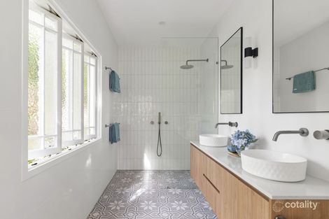 Property photo of 10 West Street Coorparoo QLD 4151