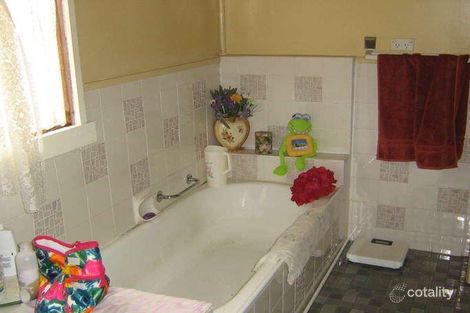 Property photo of 49 Victoria Street Eaglehawk VIC 3556