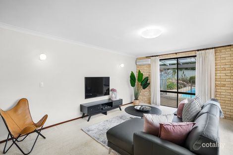 Property photo of 5 Pittwater Close Kallaroo WA 6025