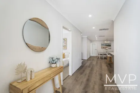 Property photo of 4 Wilsmore Grove Kardinya WA 6163