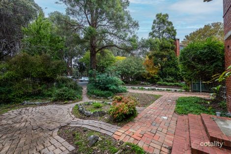 Property photo of 19 Anzac Park Reid ACT 2612